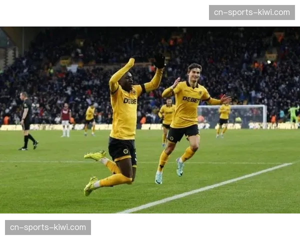 铁锤帮或首次单赛季不敌三支升班马 防守端漏洞明显 铁锤帮或首次单赛季不敌三支升班马 防守端漏洞明显