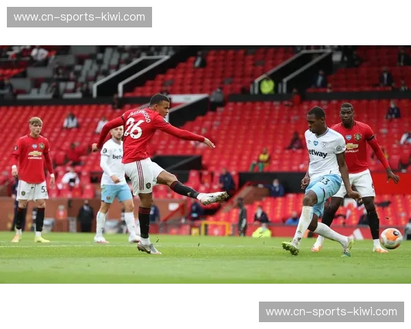 格林伍德第14粒进球难救主 马赛2-2斯特拉斯堡补时送点酿混乱